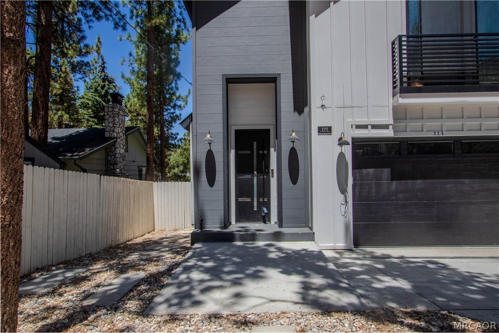 Photo of 225 E Aeroplane Boulevard, Big Bear City, CA 92314 (MLS # 32602029)