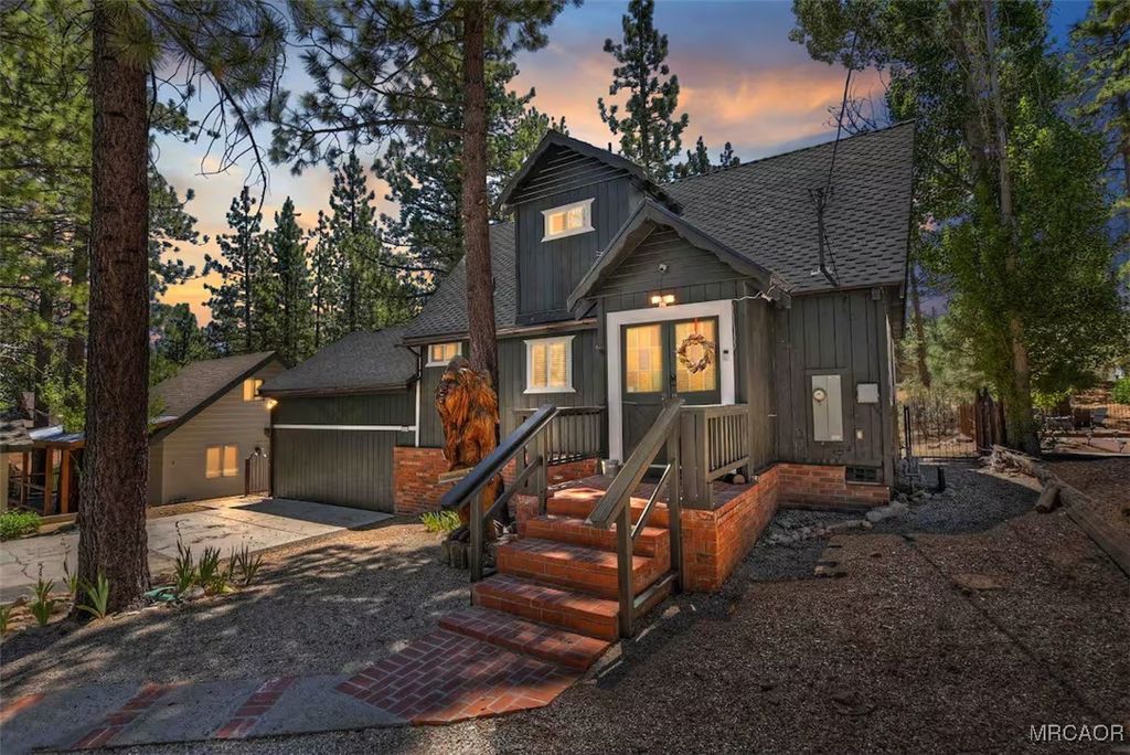 Photo of 1126 Sugarpine Road, Big Bear City, CA 92314 (MLS # 32502628)