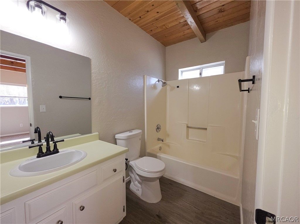 Photo of 32964 Spruce Drive, Green Valley Lake, CA 92341 (MLS # 32601042)