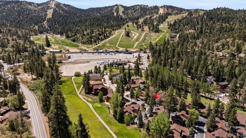Photo of 43096 Deer Run Court #0, Big Bear Lake, CA 92315 (MLS # 32601269)