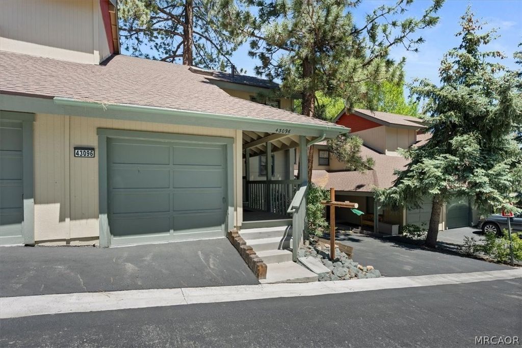 Photo of 43096 Deer Run Court #0, Big Bear Lake, CA 92315 (MLS # 32601269)