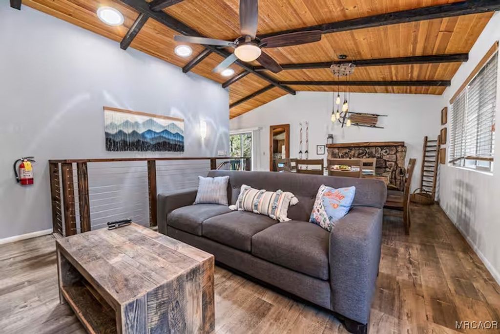 Photo of 42646 Constellation Drive, Big Bear Lake, CA 92315 (MLS # 32600036)