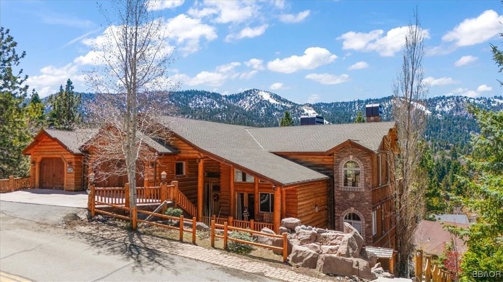 Photo of 43653 Colusa Drive, Big Bear Lake, CA 92315 (MLS # 32501015)