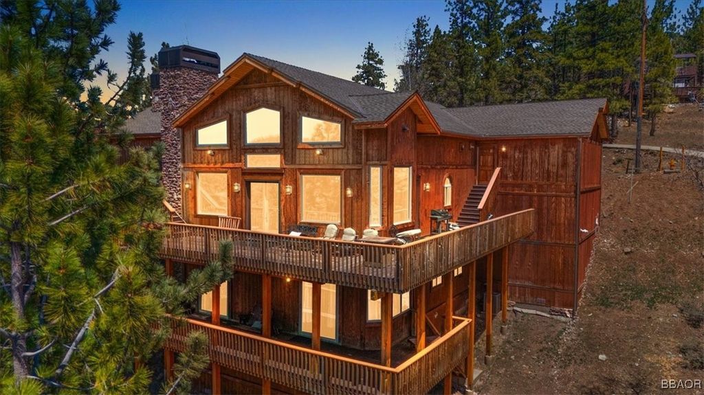 Photo of 43653 Colusa Drive, Big Bear Lake, CA 92315 (MLS # 32501015)