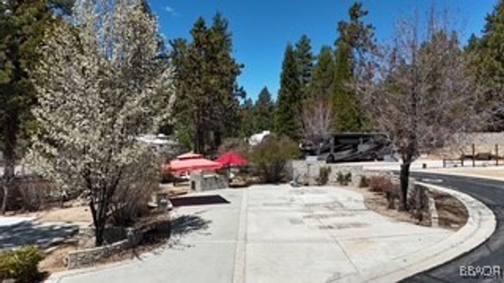 Photo of 40751 North Shore Lane #51 Ln, Fawnskin, CA 92333 (MLS # 32500850)