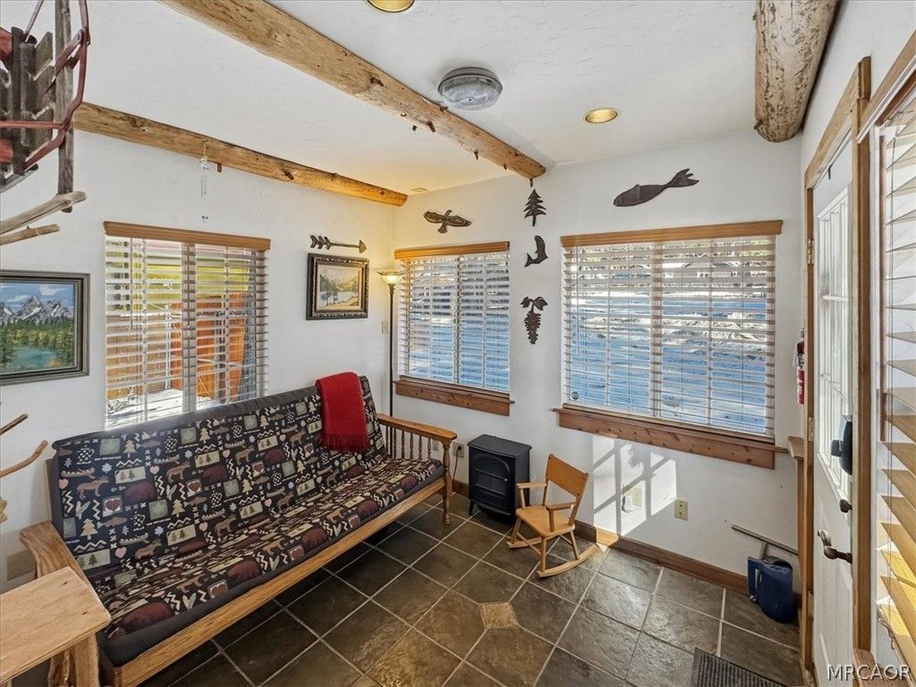 Photo of 450 Georgia Street, Big Bear Lake, CA 92315 (MLS # 32600354)