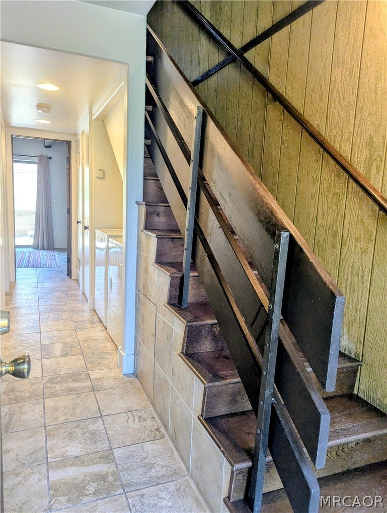 Photo of 861 Thrush Drive #56, Big Bear Lake, CA 92315 (MLS # 32600848)