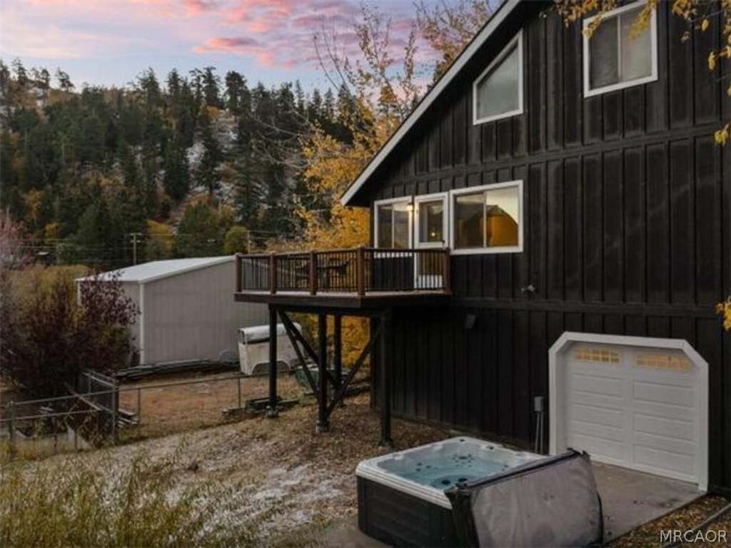 Photo of 993 Cameron Drive, Big Bear Lake, CA 92315 (MLS # 32601744)