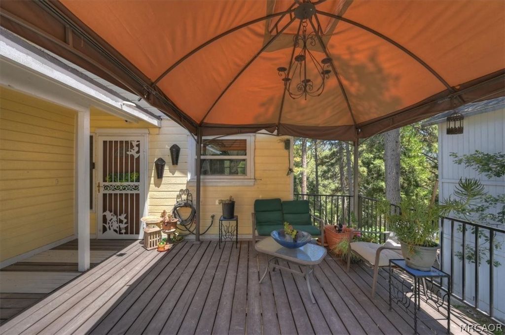 Photo of 395 Wylerhorn Drive, Crestline, CA 92325 (MLS # 32601159)