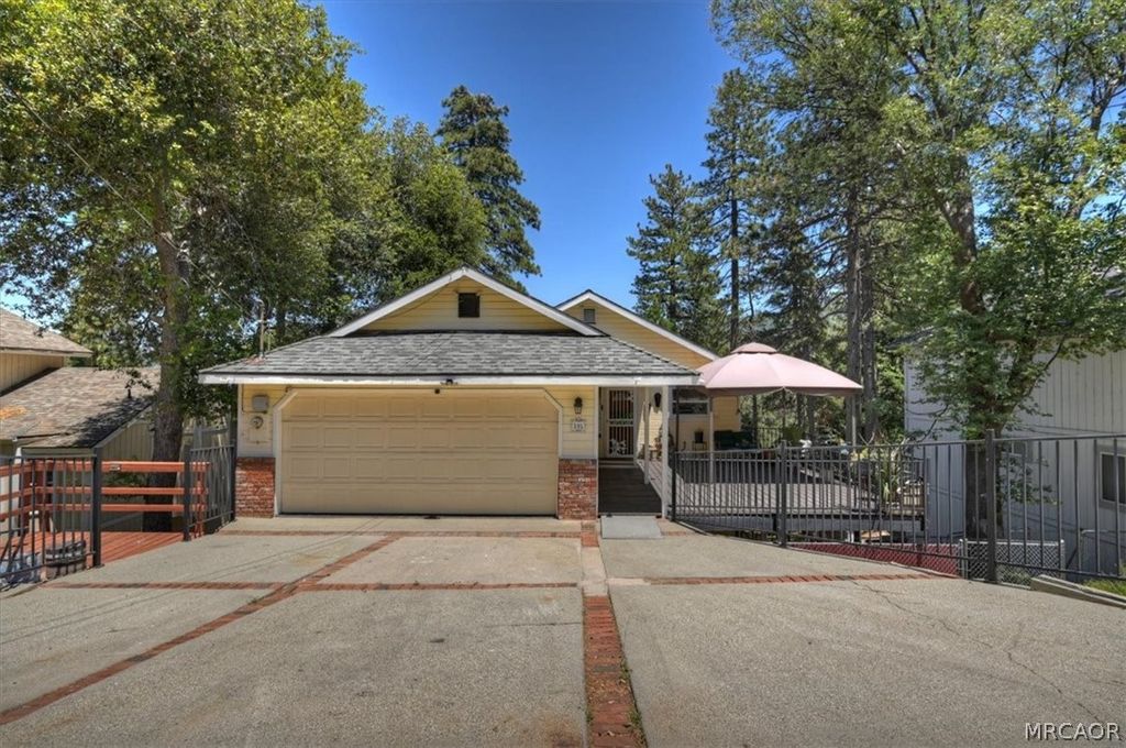 Photo of 395 Wylerhorn Drive, Crestline, CA 92325 (MLS # 32601159)