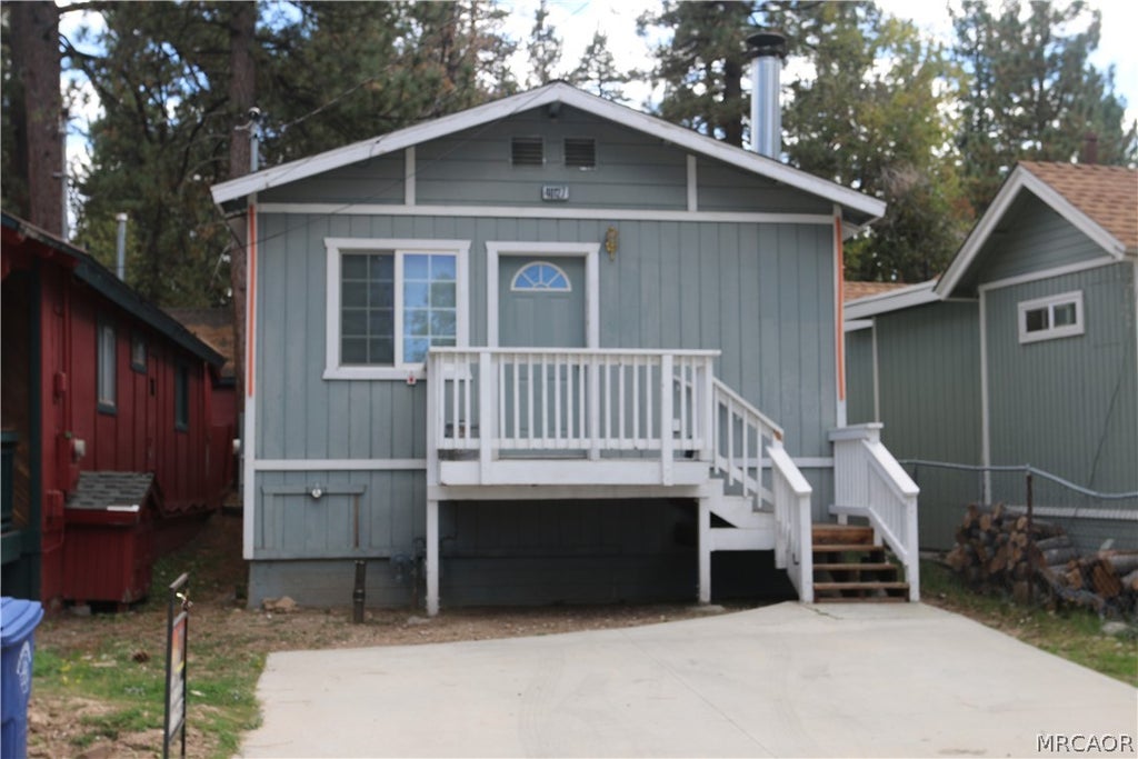 Photo of 40127 Dream Street, Big Bear Lake, CA 92315 (MLS # 32602334)