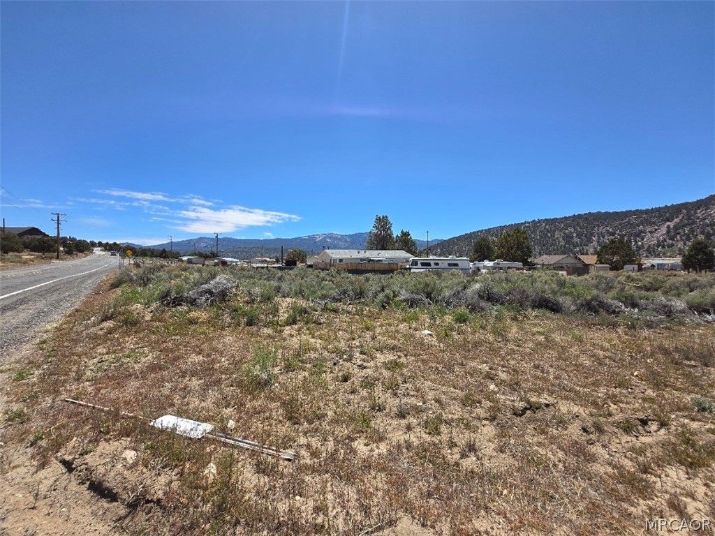 Photo of 0 North Shore Dr Drive, Big Bear City, CA 92314 (MLS # 32600913)