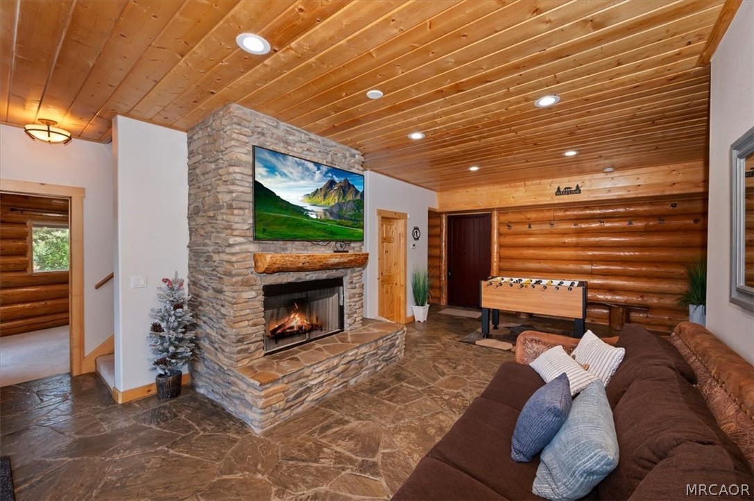 Big Bear Lake, California, 92315, United States, 7 Bedrooms Bedrooms, ,6 BathroomsBathrooms,Residential,Active,2052121
