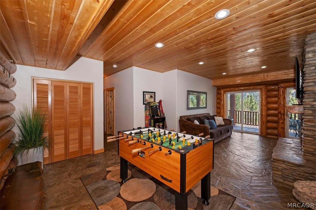 Big Bear Lake, California, 92315, United States, 7 Bedrooms Bedrooms, ,6 BathroomsBathrooms,Residential,Active,2052121