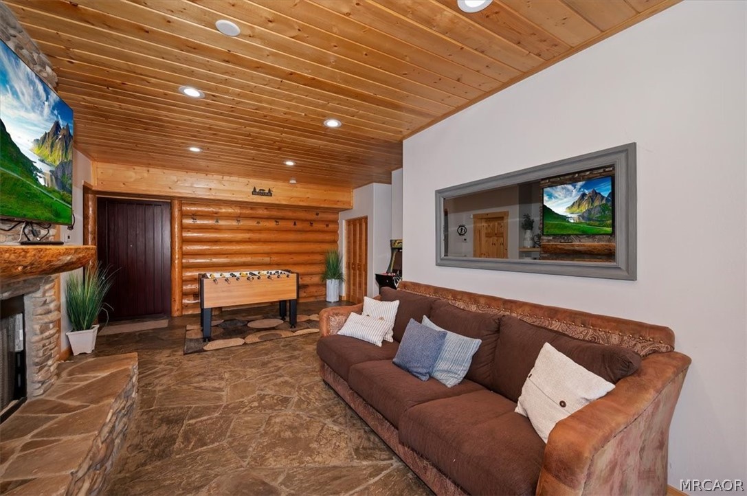 Big Bear Lake, California, 92315, United States, 7 Bedrooms Bedrooms, ,6 BathroomsBathrooms,Residential,Active,2052121