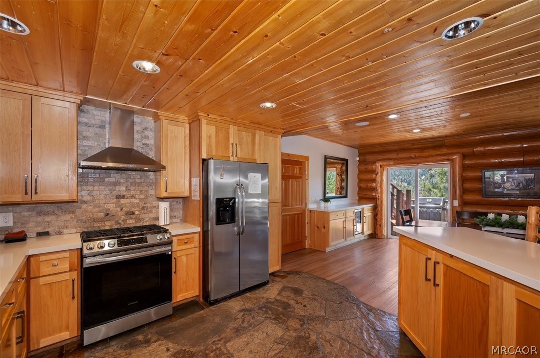Big Bear Lake, California, 92315, United States, 7 Bedrooms Bedrooms, ,6 BathroomsBathrooms,Residential,Active,2052121