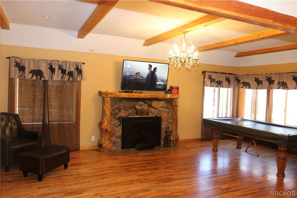 Photo of 623 Temple Lane, Big Bear Lake, CA 92315 (MLS # 32600999)