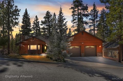 Photo of 42243 Castle Crag Road, Big Bear Lake, CA 92315 (MLS # 32600121)