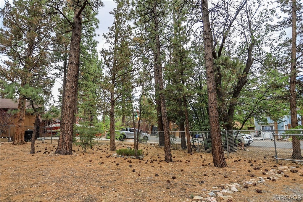 Photo of 620 Pine Lane, Sugarloaf, CA 92386 (MLS # 32602207)