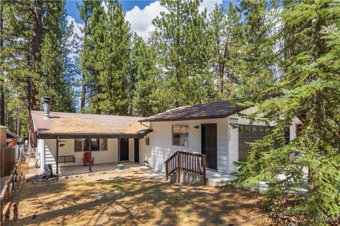 Photo of 41602 Mcwhinney Lane, Big Bear Lake, CA 92315 (MLS # 32502044)