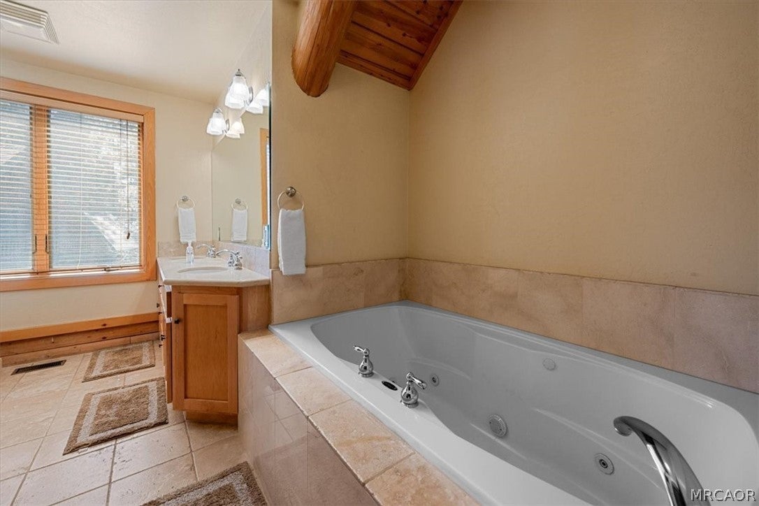Big Bear Lake, California, 92315, United States, 6 Bedrooms Bedrooms, ,4 BathroomsBathrooms,Residential,Active,2033998