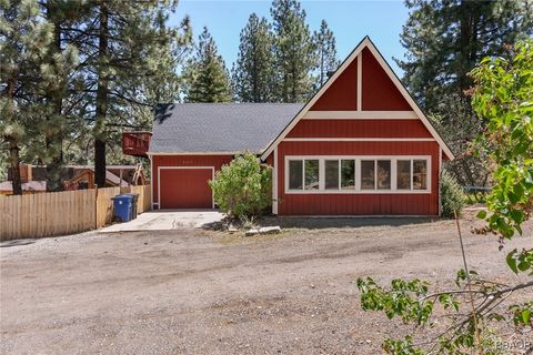Photo of 2157 Mariposa Lane, Big Bear City, CA 92314 (MLS # 32501243)