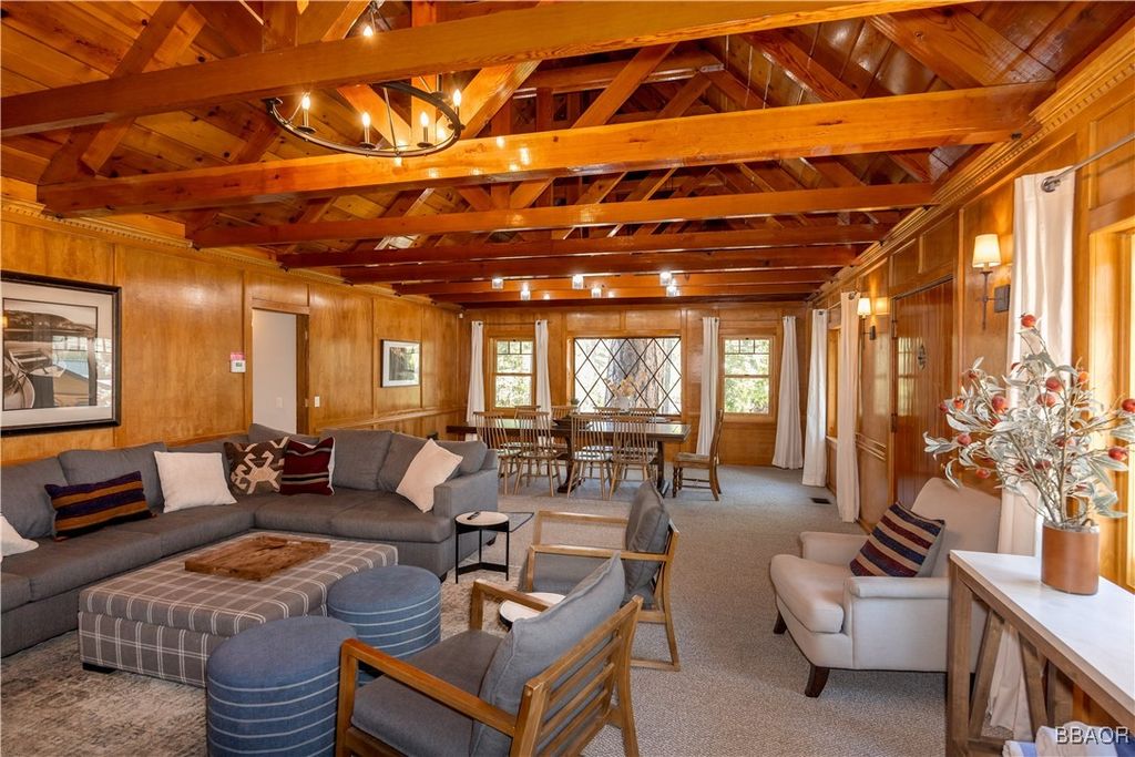 Photo of 40153 Lakeview Drive, Big Bear Lake, CA 92315 (MLS # 32500781)