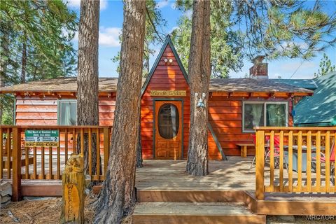 Photo of 38692 Talbot Drive, Big Bear Lake, CA 92315 (MLS # 32502473)