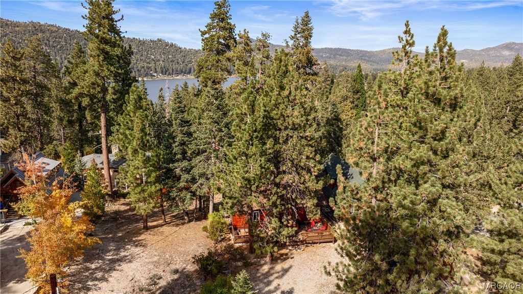 Photo of 38692 Talbot Drive, Big Bear Lake, CA 92315 (MLS # 32502473)