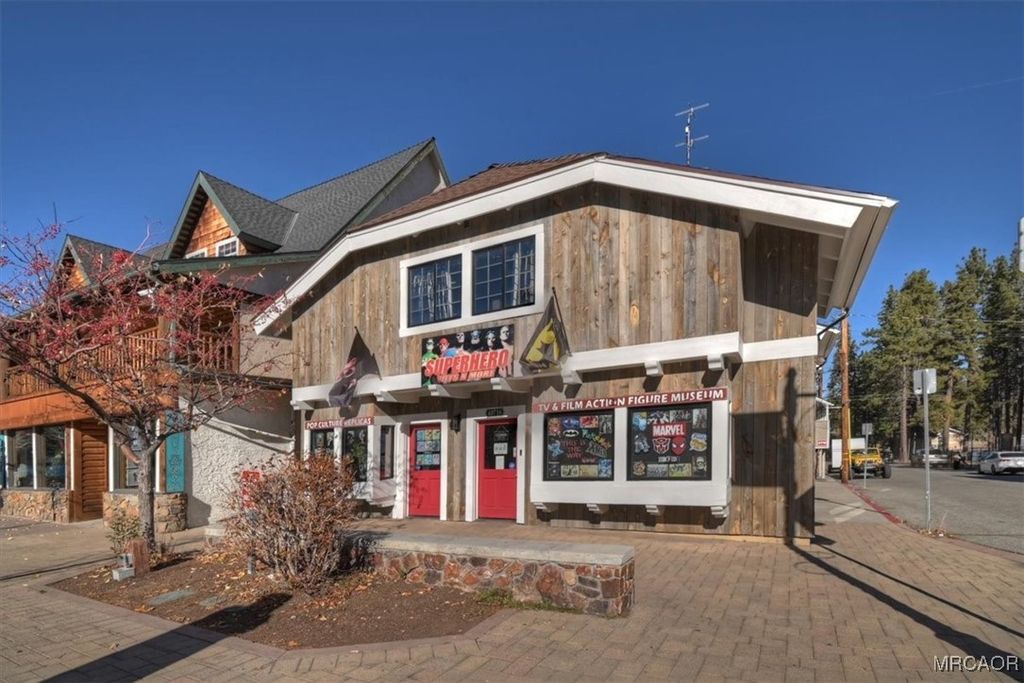 Photo of 40716 Village Dr, Big Bear Lake, CA 92315 (MLS # 32502764)