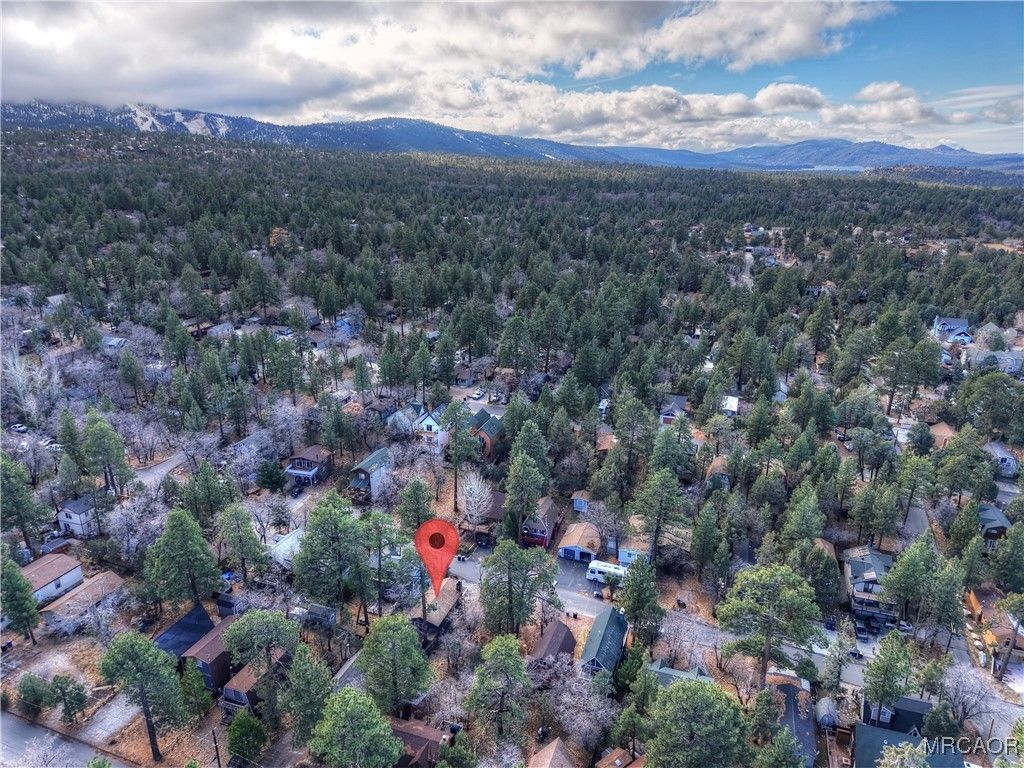 Photo of 245 Vista Lane, Sugarloaf, CA 92386 (MLS # 32600016)