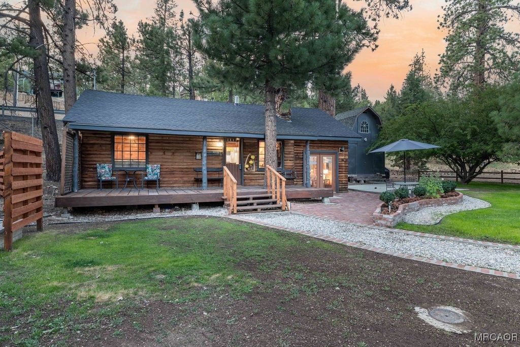 Photo of 39335 North Shore Dr, Fawnskin, CA 92333 (MLS # 32502197)