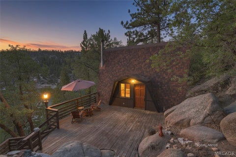 Photo of 298 Nolan Trail, Big Bear Lake, CA 92315 (MLS # 32601670)