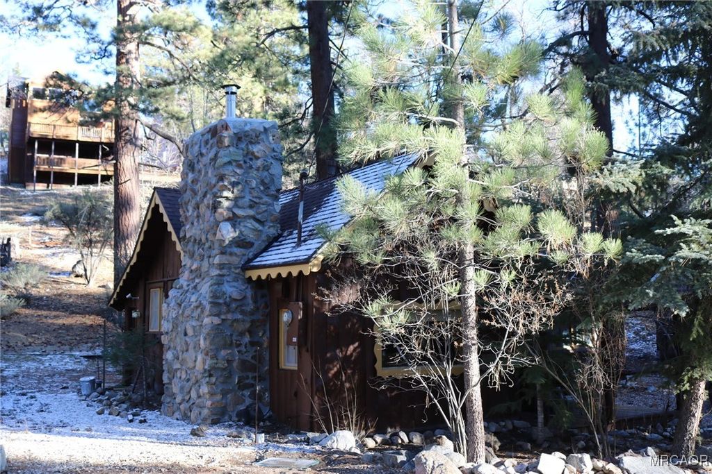 Photo of 1167 Brookside Lane, Fawnskin, CA 92333 (MLS # 32502869)