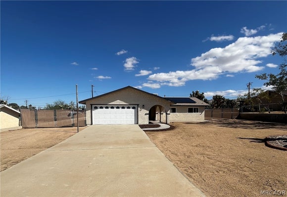 7187 LA HABRA AVE, YUCCA VALLEY, CA 92284 - Image c4cb7416db245e4e77cfeaba6e2624d4/985371784