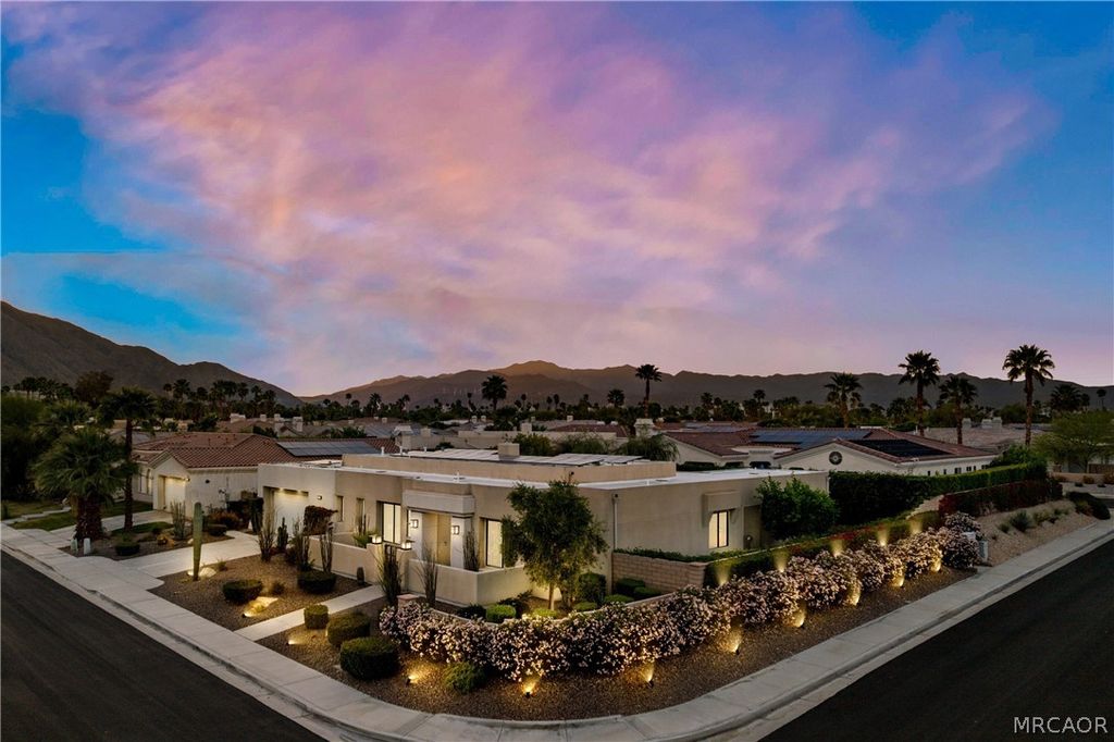 Photo of 1450 Lorena Way, Palm Springs, CA 92262 (MLS # 32600308)