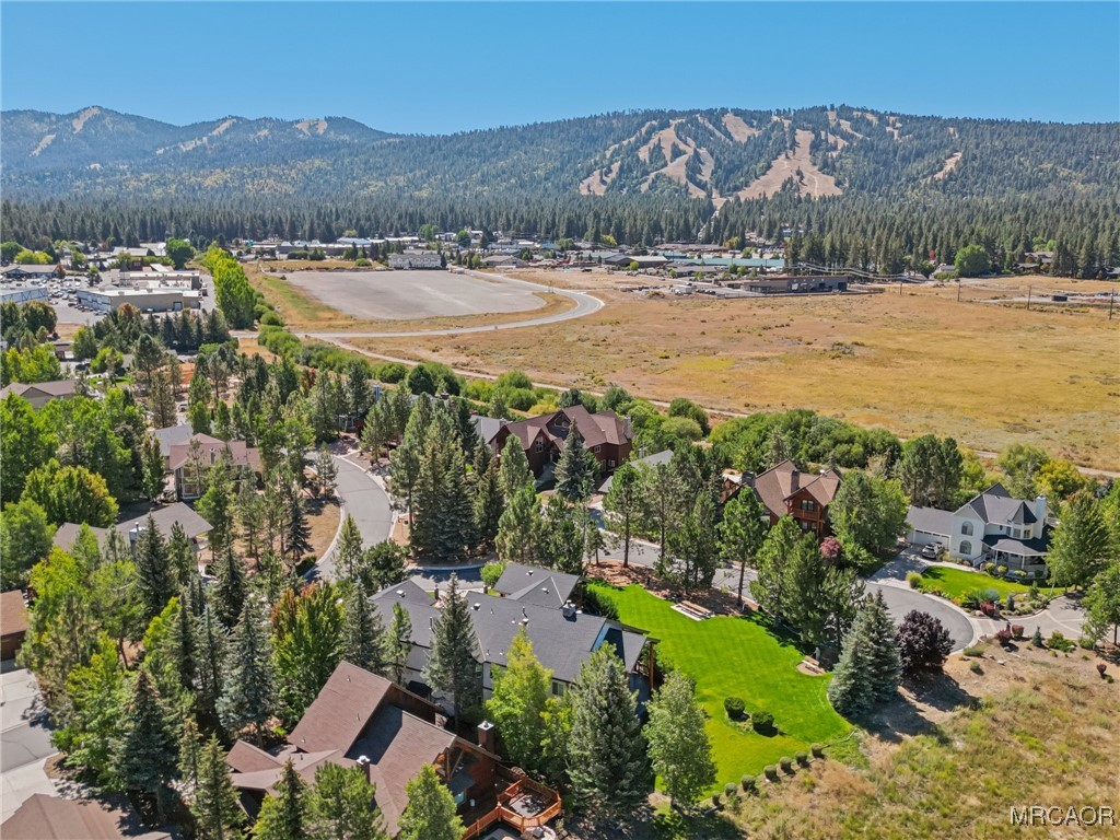 Big Bear Lake, California, 92315, United States, 6 Bedrooms Bedrooms, ,7 BathroomsBathrooms,Residential,Active,1945269