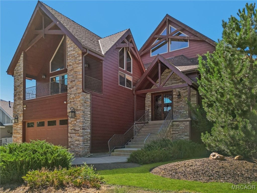 Photo of 41881 Marina Court, Big Bear Lake, CA 92315 (MLS # 32502314)