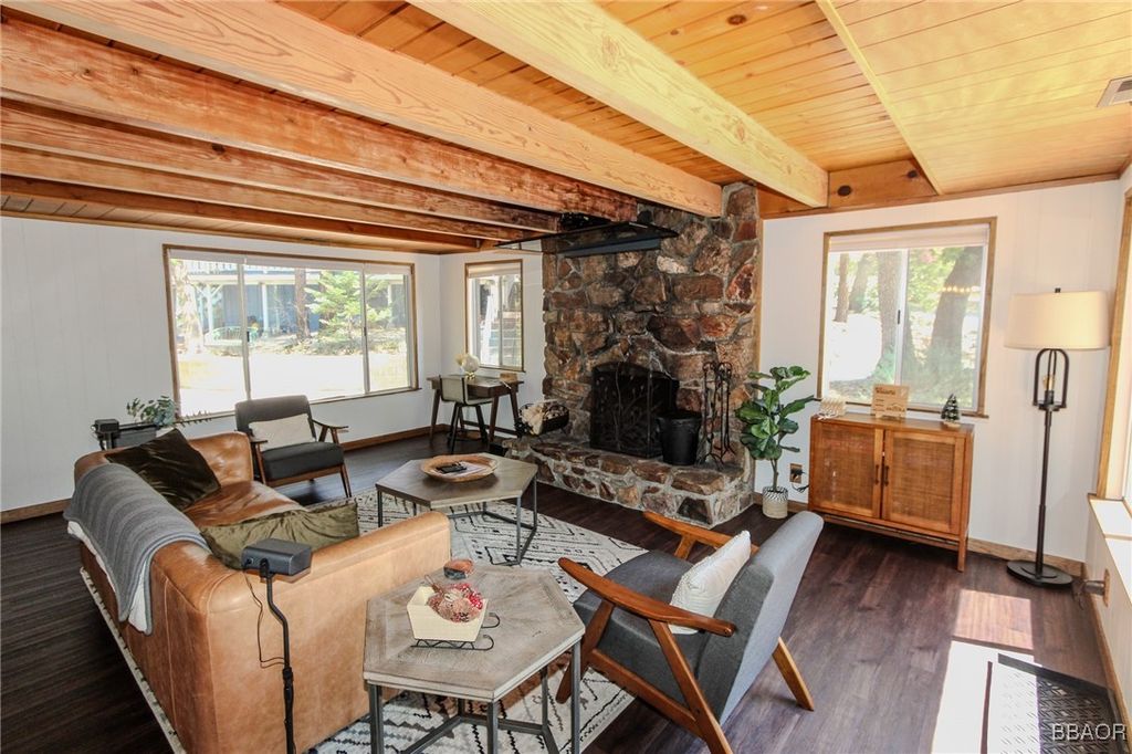 Photo of 43516 Colusa Drive, Big Bear Lake, CA 92315 (MLS # 32502136)