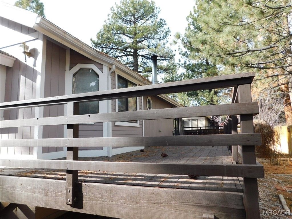 Photo of 441 Angeles Boulevard, Big Bear City, CA 92314 (MLS # 32600049)