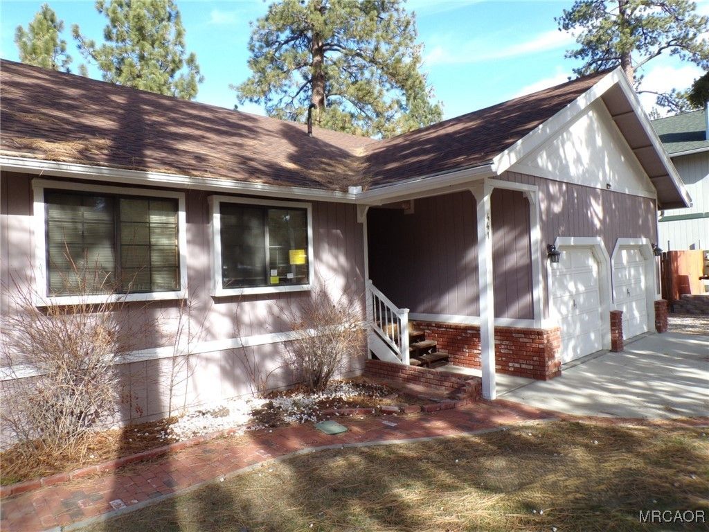 Photo of 441 Angeles Boulevard, Big Bear City, CA 92314 (MLS # 32600049)