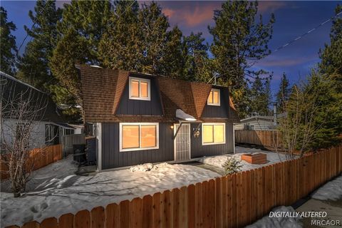 Photo of 728 W Aeroplane Boulevard, Big Bear City, CA 92314 (MLS # 32600382)