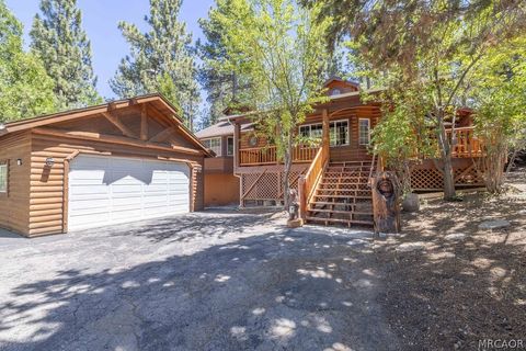 Photo of 1280 Constellation Drive, Big Bear City, CA 92314 (MLS # 32601506)