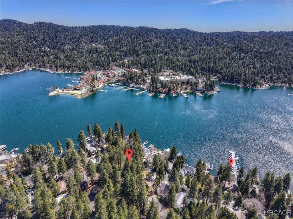 Photo of 28018 Peninsula South Drive S, Lake Arrowhead, CA 92352 (MLS # 32502751)