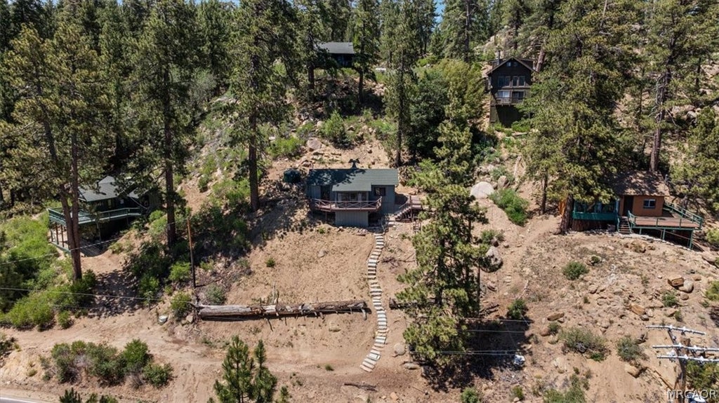Photo of 335 North Shore Dr, Fawnskin, CA 92333 (MLS # 32601504)