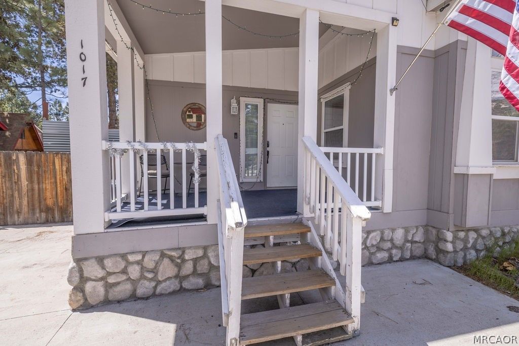 Photo of 1017 Nana Avenue, Big Bear City, CA 92314 (MLS # 32600435)