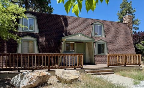 Photo of 508 Waynoka Lane, Big Bear Lake, CA 92315 (MLS # 32501789)