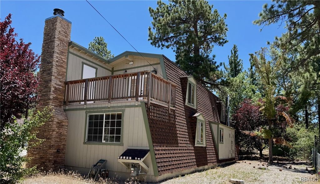 Photo of 508 Waynoka Lane, Big Bear Lake, CA 92315 (MLS # 32501789)