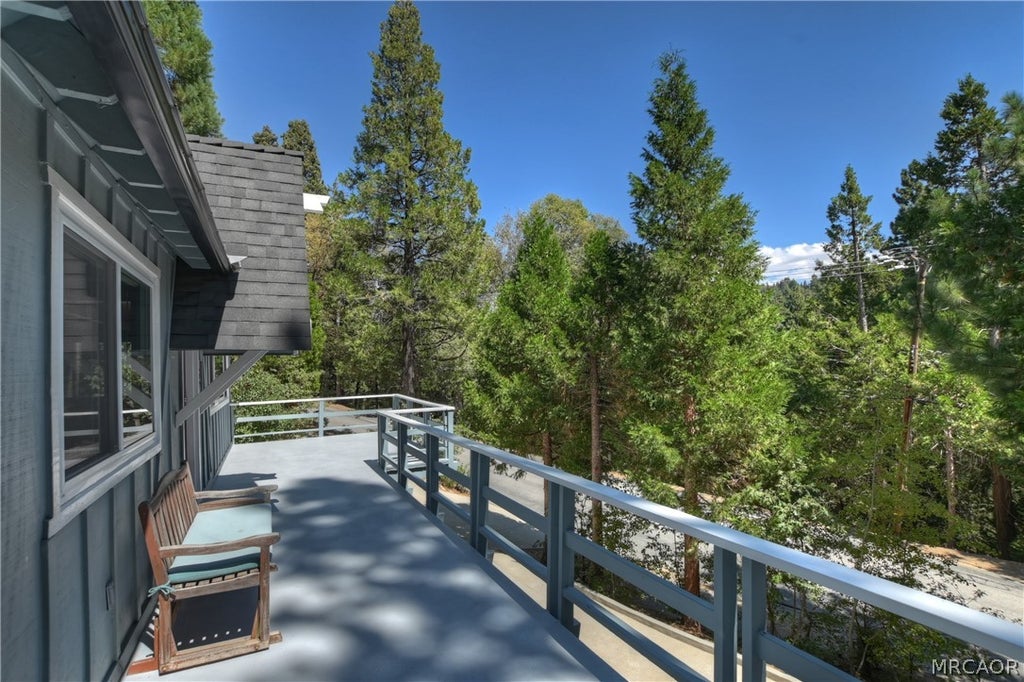 Photo of 26661 Lake Forest Drive, Twin Peaks, CA 92391 (MLS # 32601763)