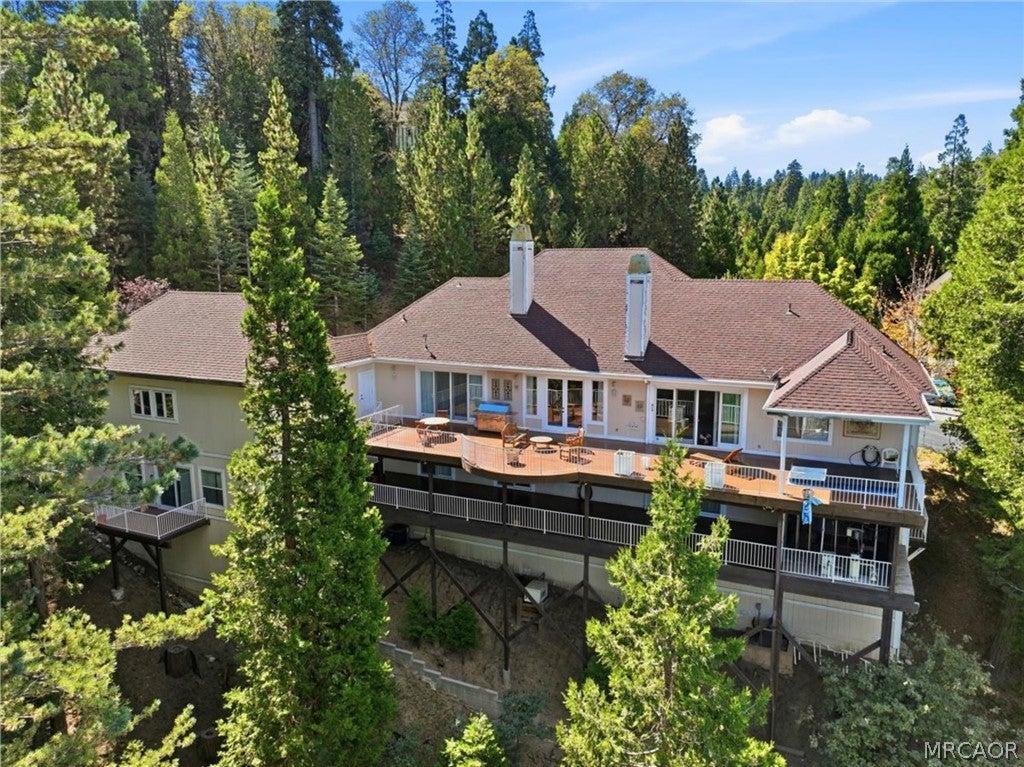 Photo of 361 Redtail Hawk Lane, Lake Arrowhead, CA 92352 (MLS # 32602237)